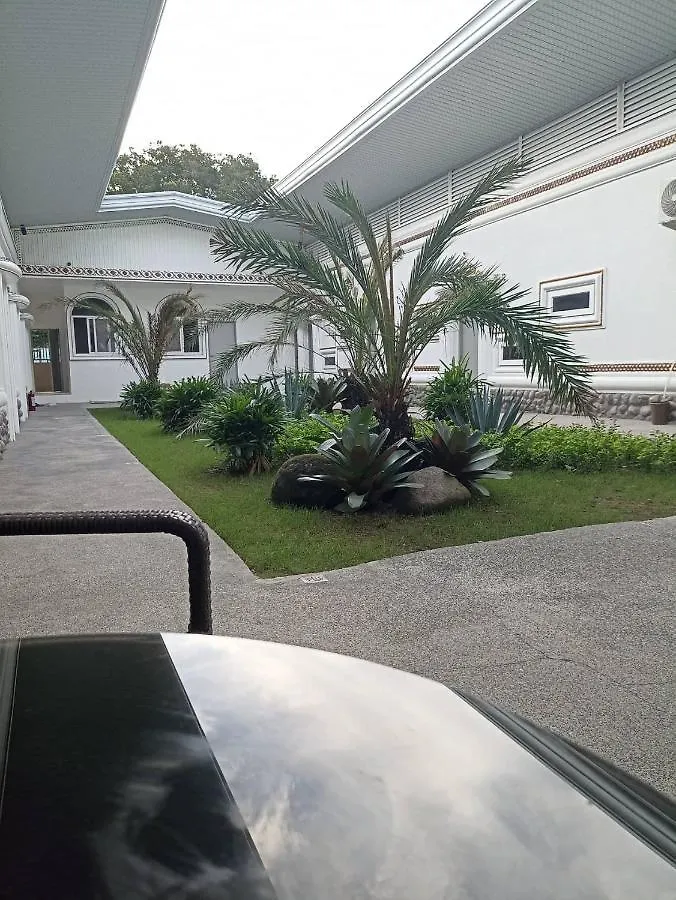 Olle Hotel - Formerly W Clark Hotel And Resort Clark Field 3*,  Filippinerna