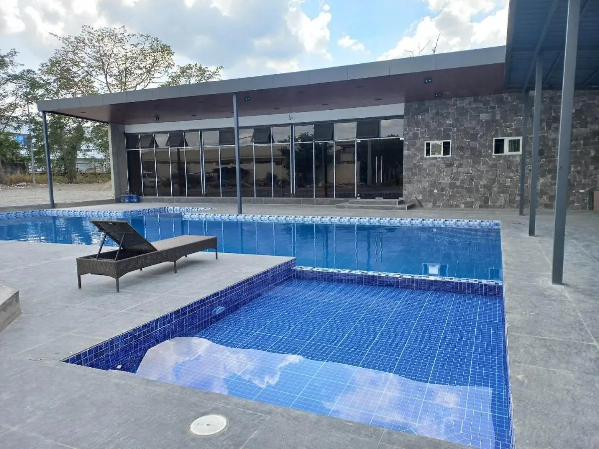 Olle Hotel - Formerly W Clark Hotel And Resort Clark Field Filippinerna